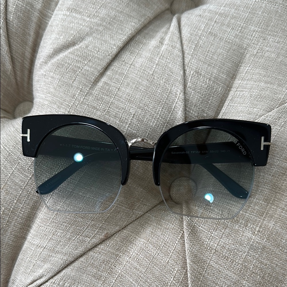 Tom Ford Black Gradient Sunglasses TF552